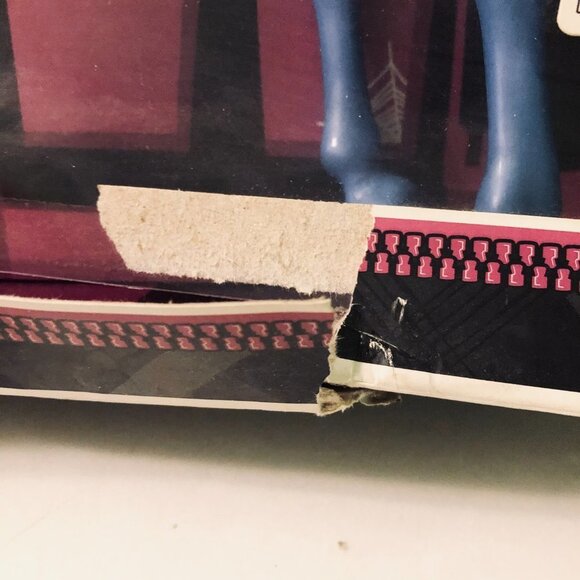 Monster High Doll Headless Headmistress Bloodgood Nightmare Horse Damaged Box - Picture 2 of 16